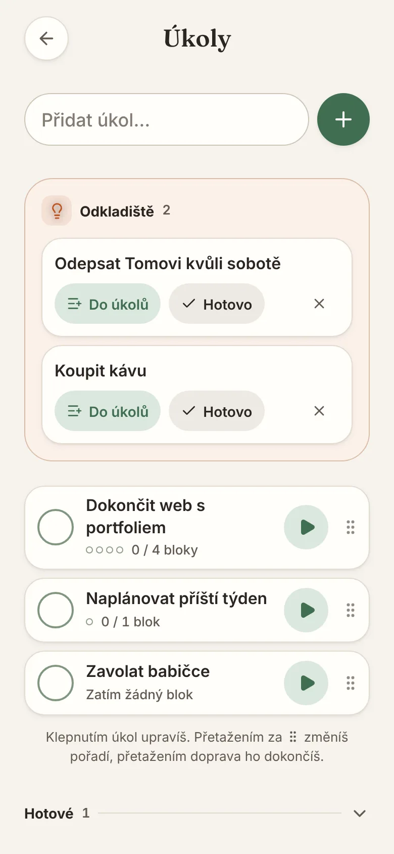Obrazovka aplikace ZenHabits: Úkoly a odložené myšlenky